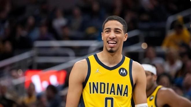 他成为了众 他成为了众